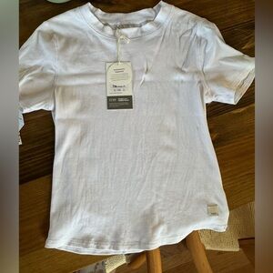 VUORI Women's Pose Fitted Tee white size S